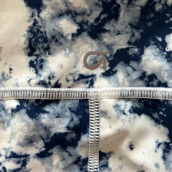 GAP FIT Crop Leggings - Picture 7 of 9